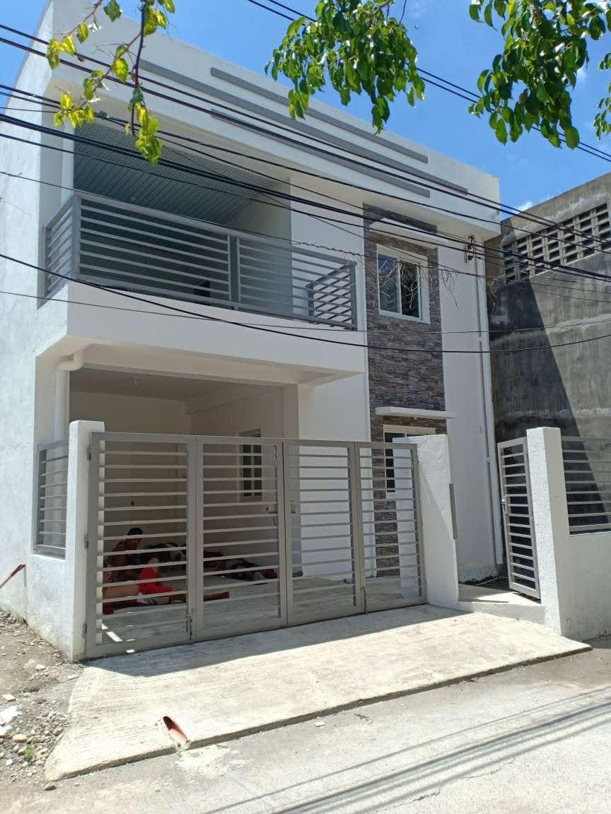 Πόρτα αλουμίνιο